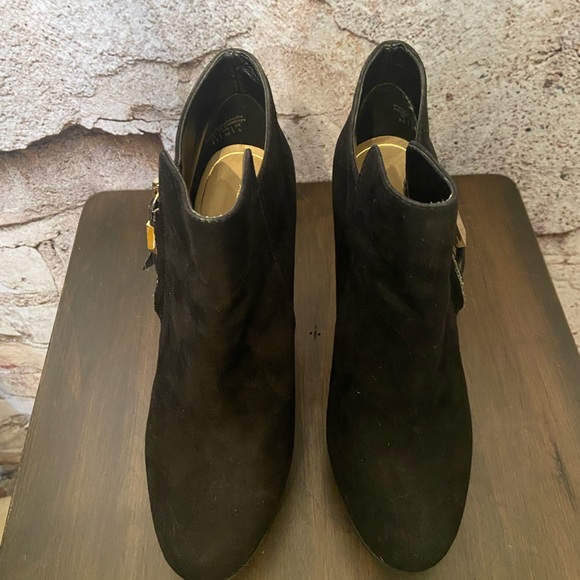 Aldo Black Suede Platform High Heeled Booties - Picture 2 of 6